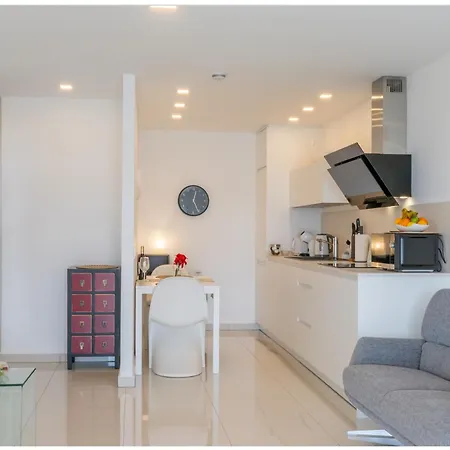 Oceano La Caleta With Sea View & Terrace, 2b Адехе